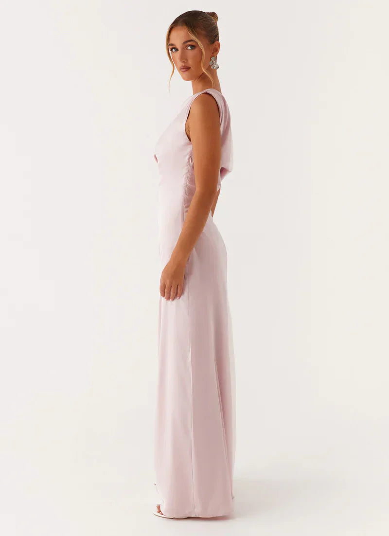 Éva Long Satin Dress Elegant Crystal